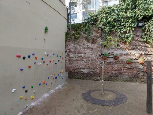 Colocación de tomas de escalada